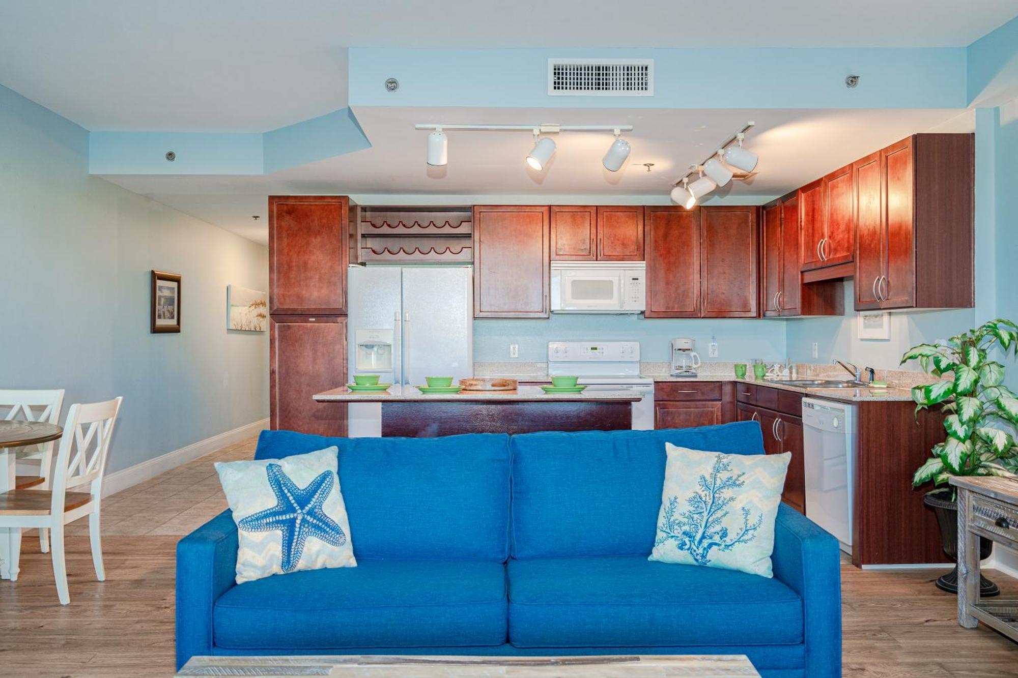 Laketown Wharf #119 By Nautical